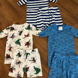 PREOWNED- Hanna Andersson Boys Pajama Set of Three: Size 5